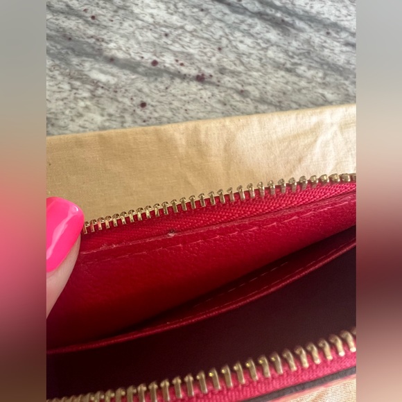 Authentic Louis Vuitton Monogram Vernis Pouchette Cosmetic Pouch - Picture 8 of 11